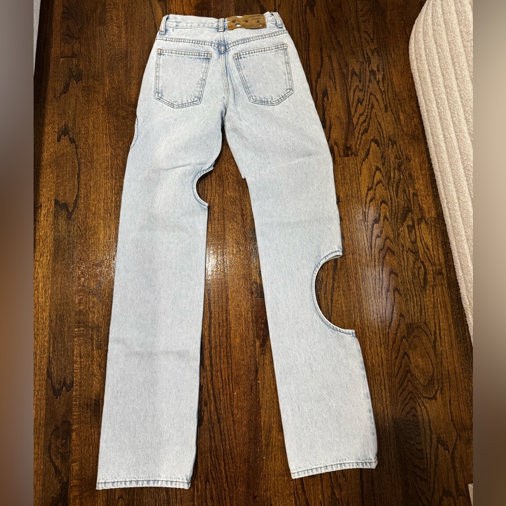 Off-white - Picture 2 of 7